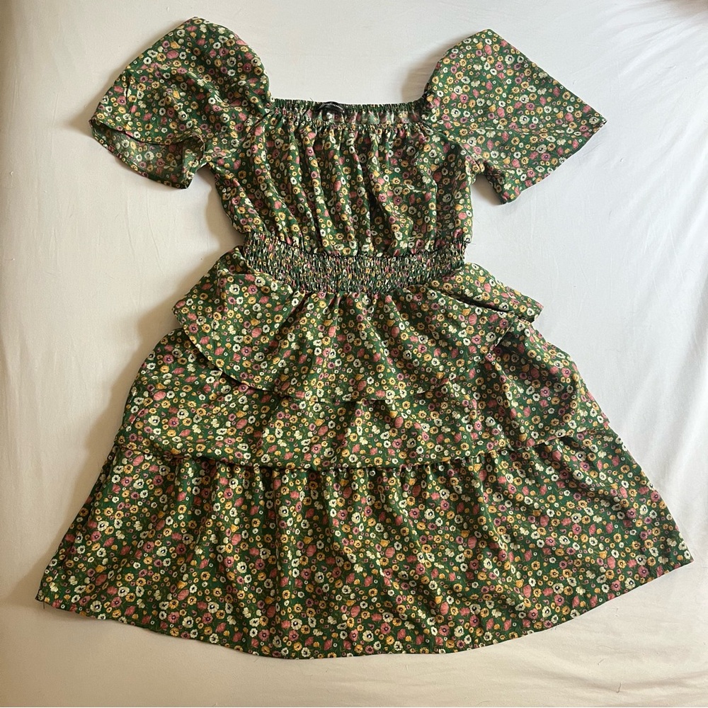 Pretty Garden Green and White Floral Off-Shoulder Sundress